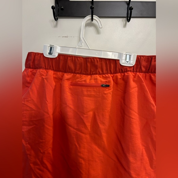 Like New North Face Classy V Skort - Picture 9 of 10